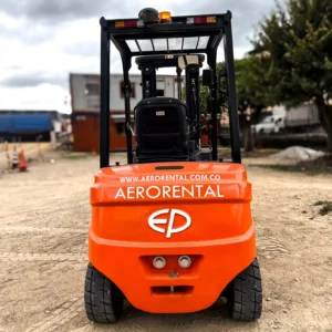 Montacargas modelo EFL 300 de AeroRental.