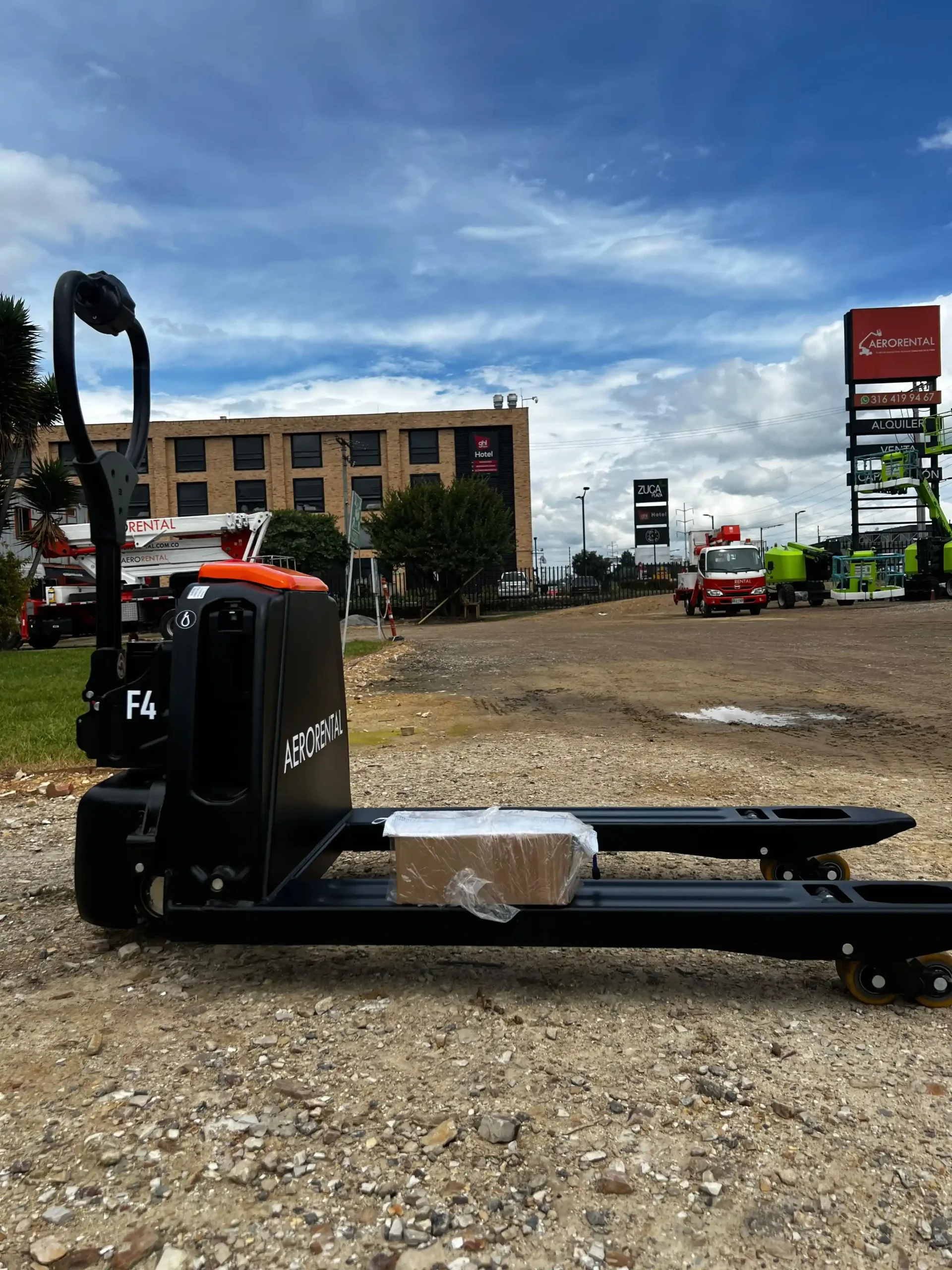 Transpaleta EP F4 Aerorental Colombia