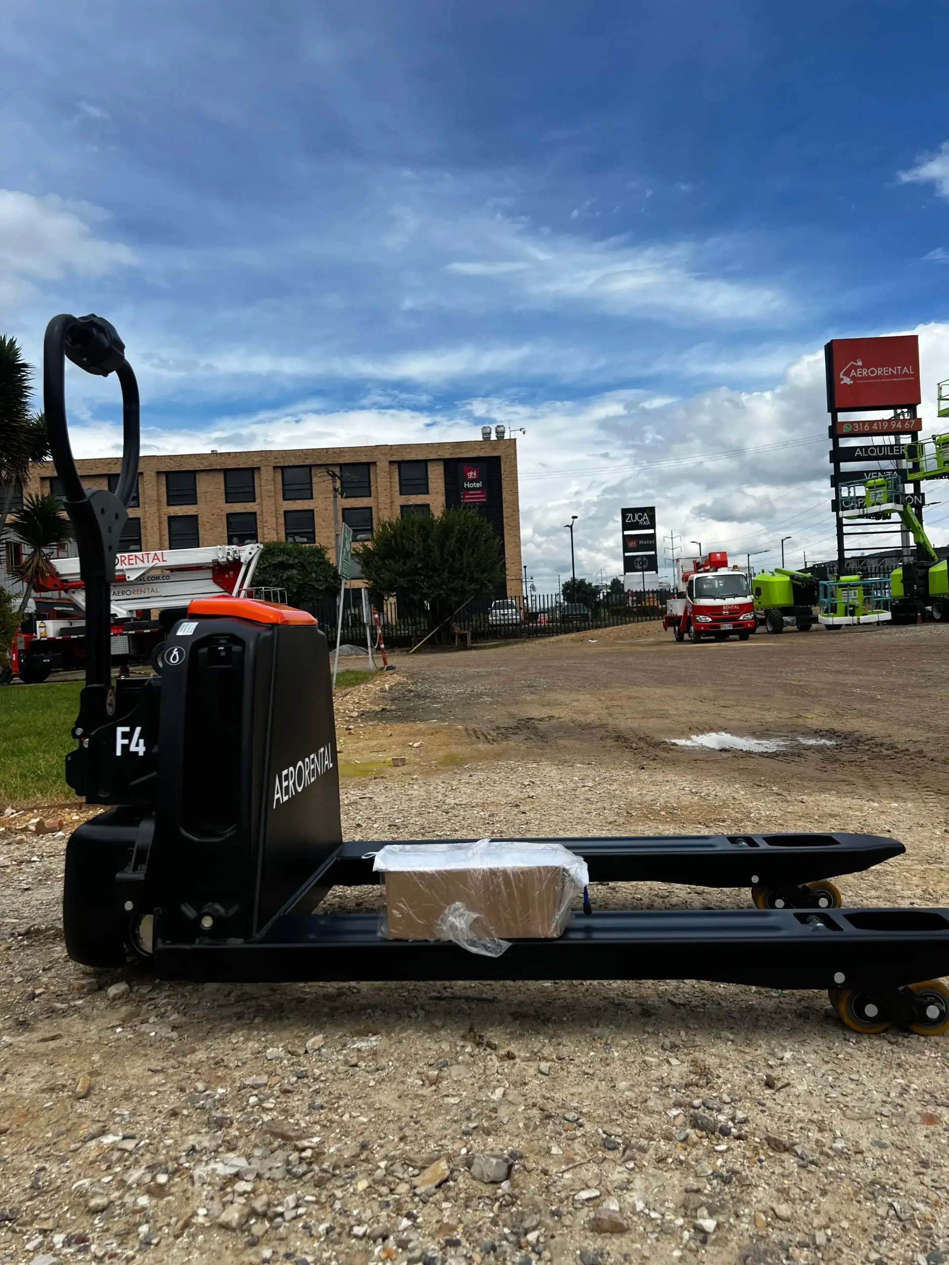 Transpaleta EP F4 Aerorental Colombia